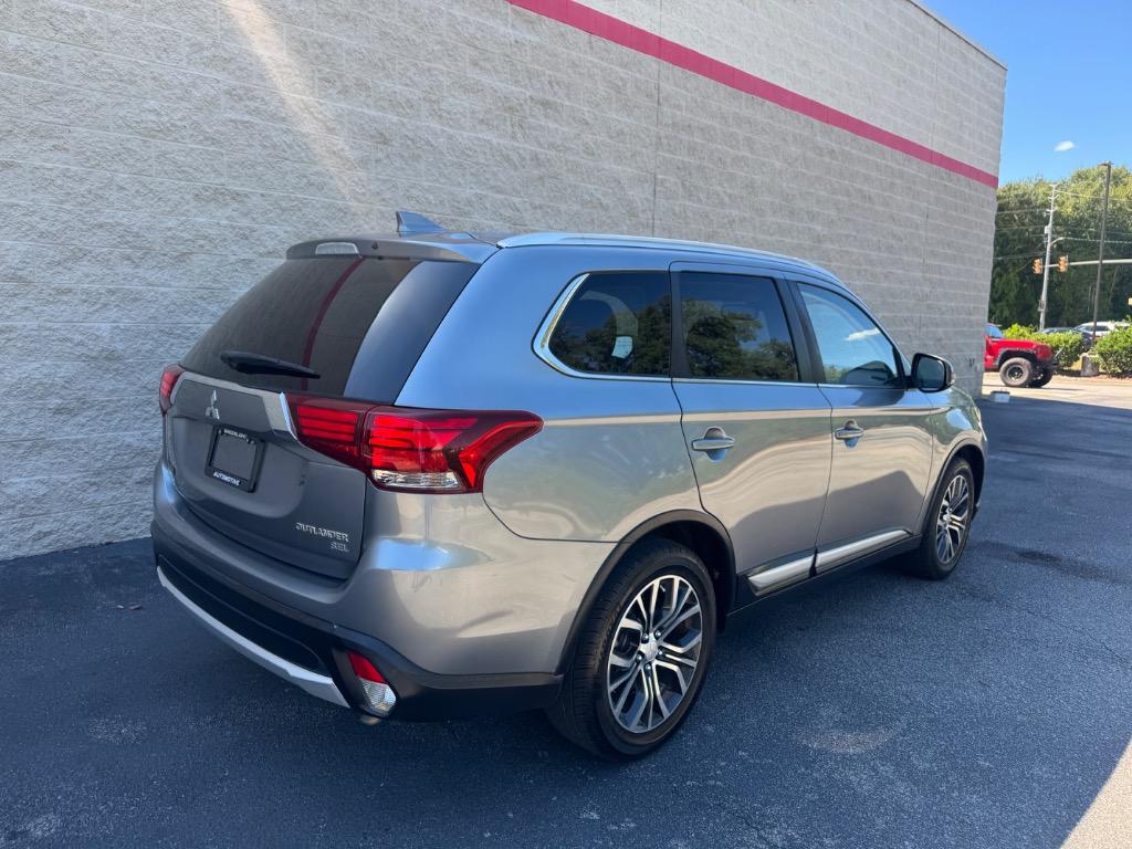 2017 Mitsubishi Outlander - $5,695
