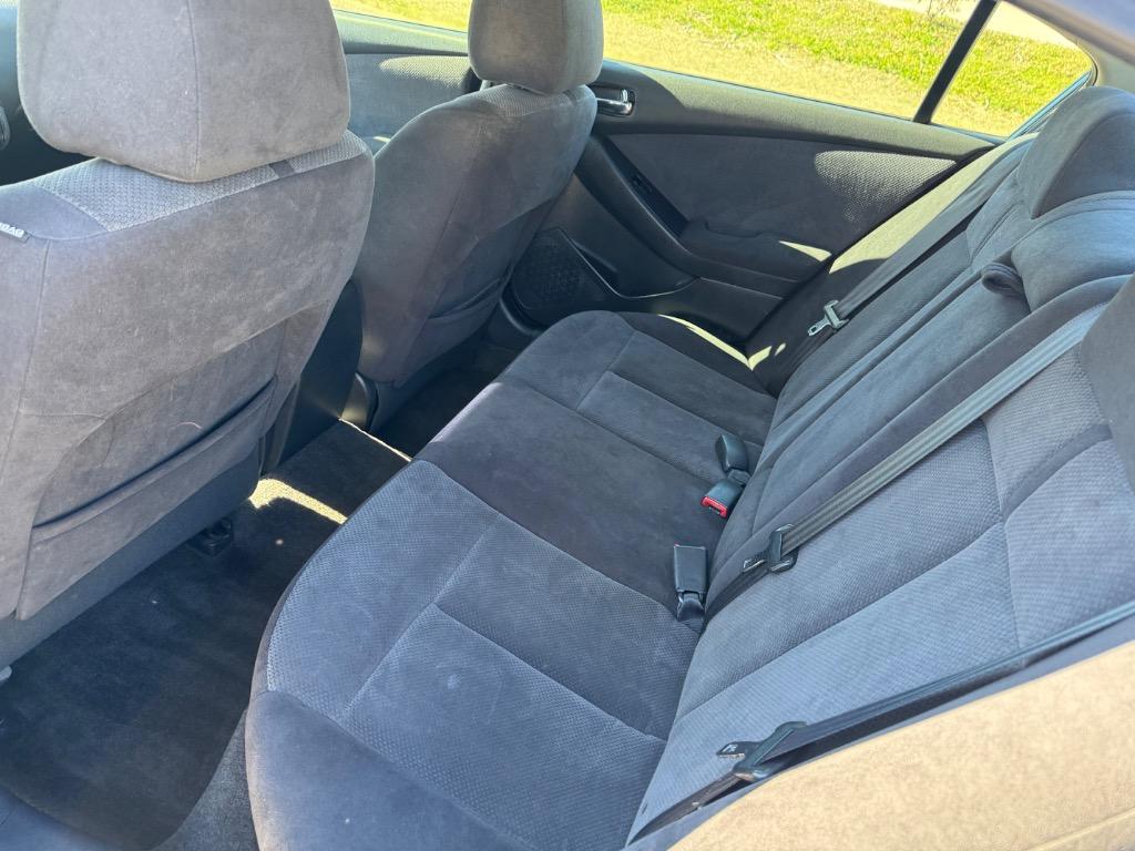 2008 Nissan Altima 3.5 SE photo