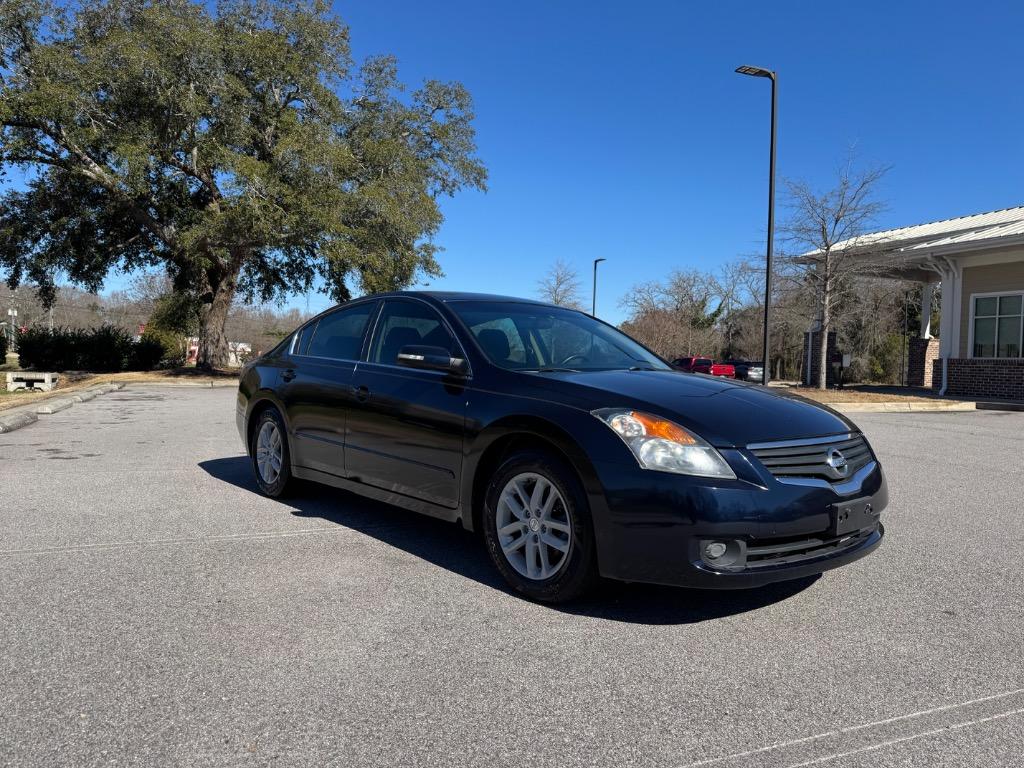 2008 Nissan Altima 3.5 SE photo