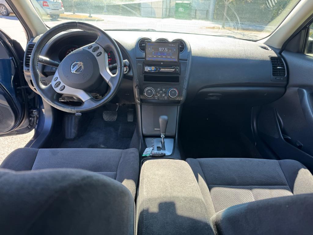 2008 Nissan Altima 3.5 SE photo