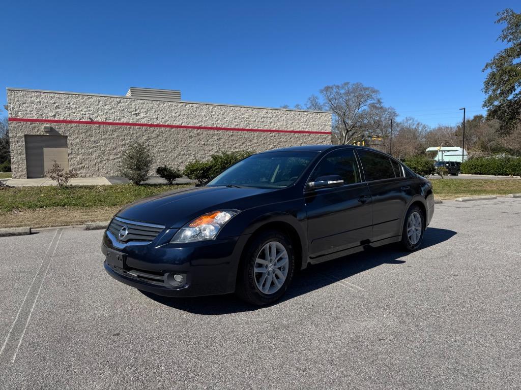 2008 Nissan Altima 3.5 SE photo