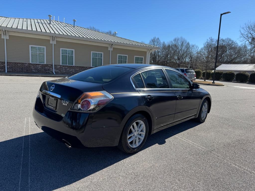 2008 Nissan Altima 3.5 SE photo