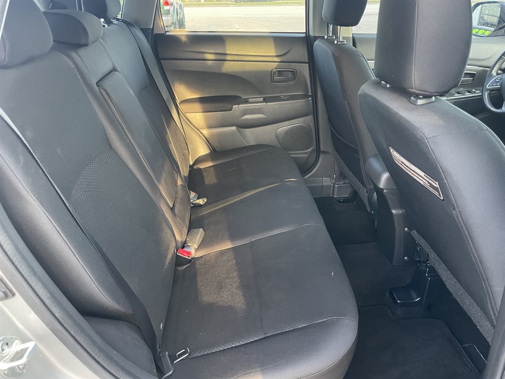 2014 Mitsubishi Outlander Sport ES photo