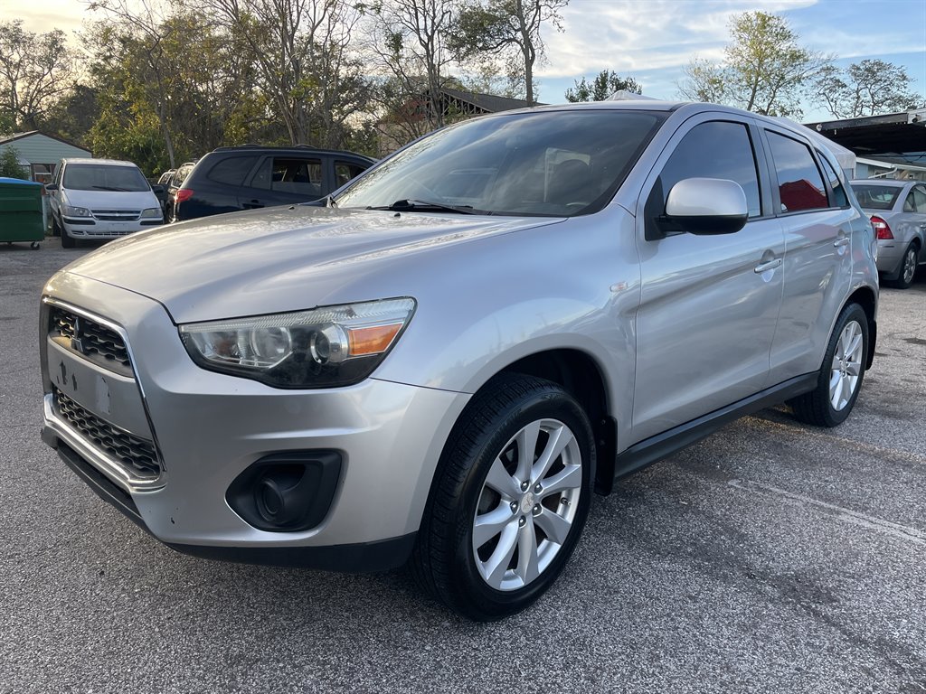 2014 Mitsubishi Outlander Sport ES photo