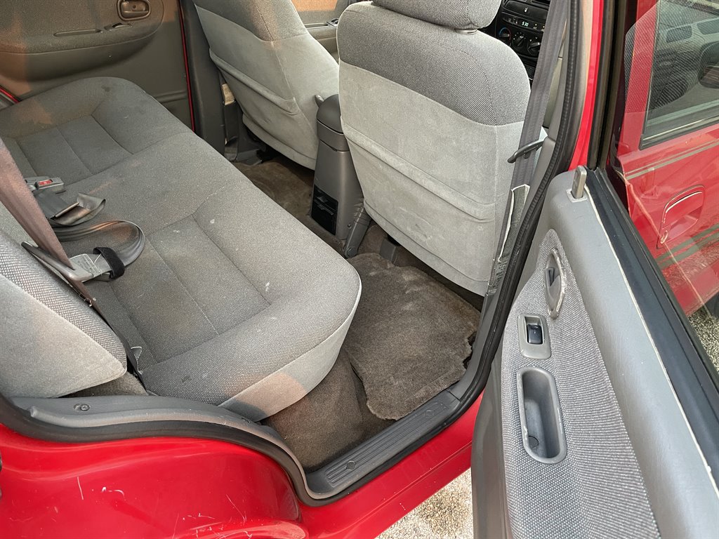 2002 Kia Sportage photo