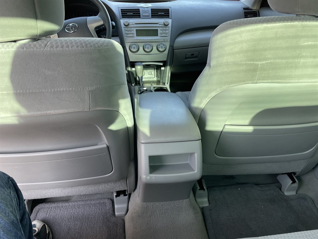 2010 Toyota Camry photo
