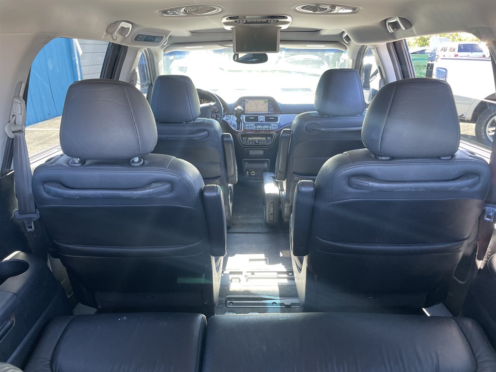 2010 Honda Odyssey Touring photo