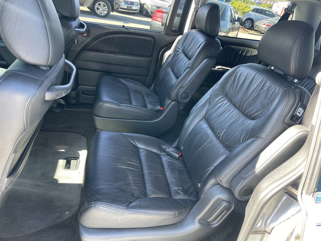 2010 Honda Odyssey Touring photo