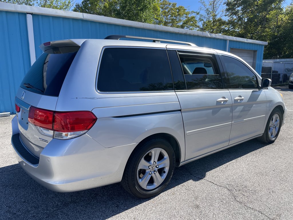 2010 Honda Odyssey Touring photo