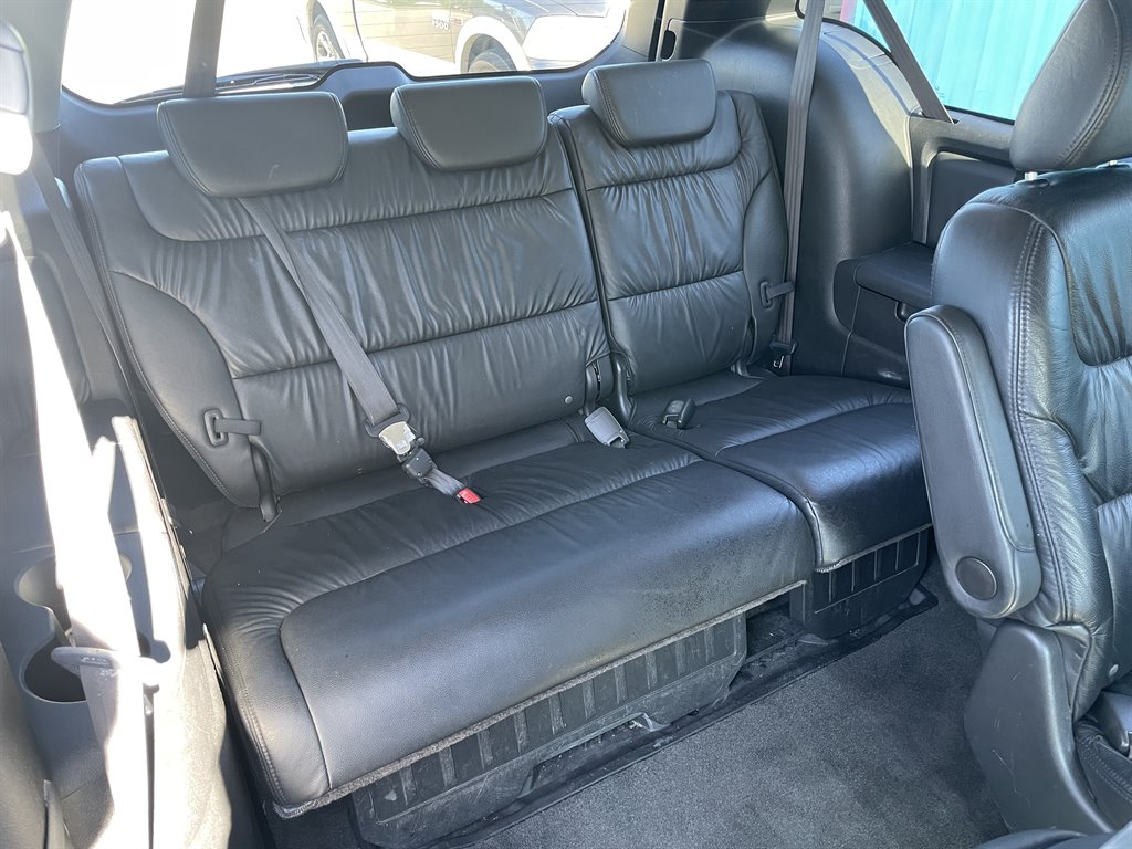 2010 Honda Odyssey Touring photo