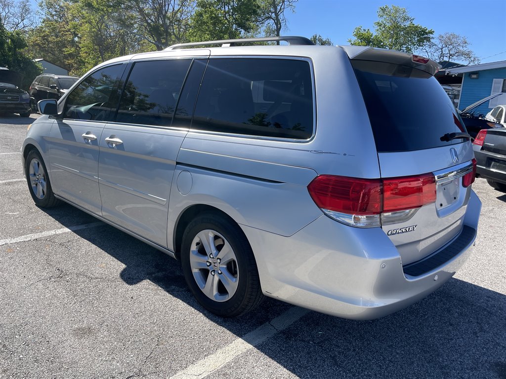 2010 Honda Odyssey Touring photo