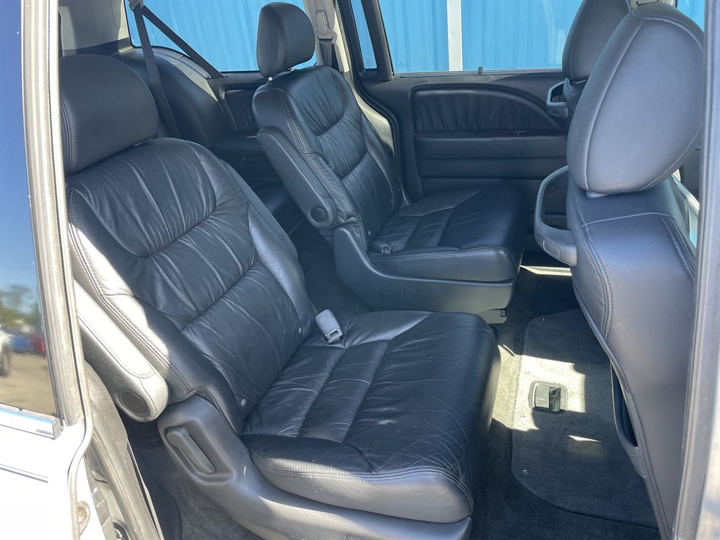 2010 Honda Odyssey Touring photo