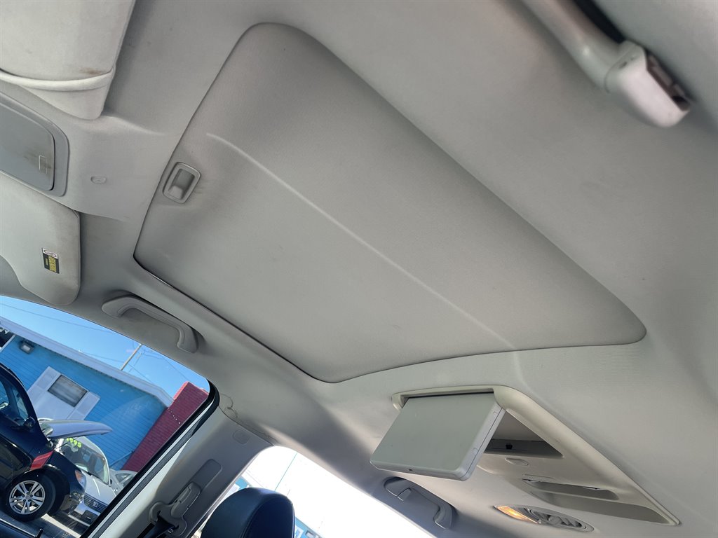 2010 Honda Odyssey Touring photo