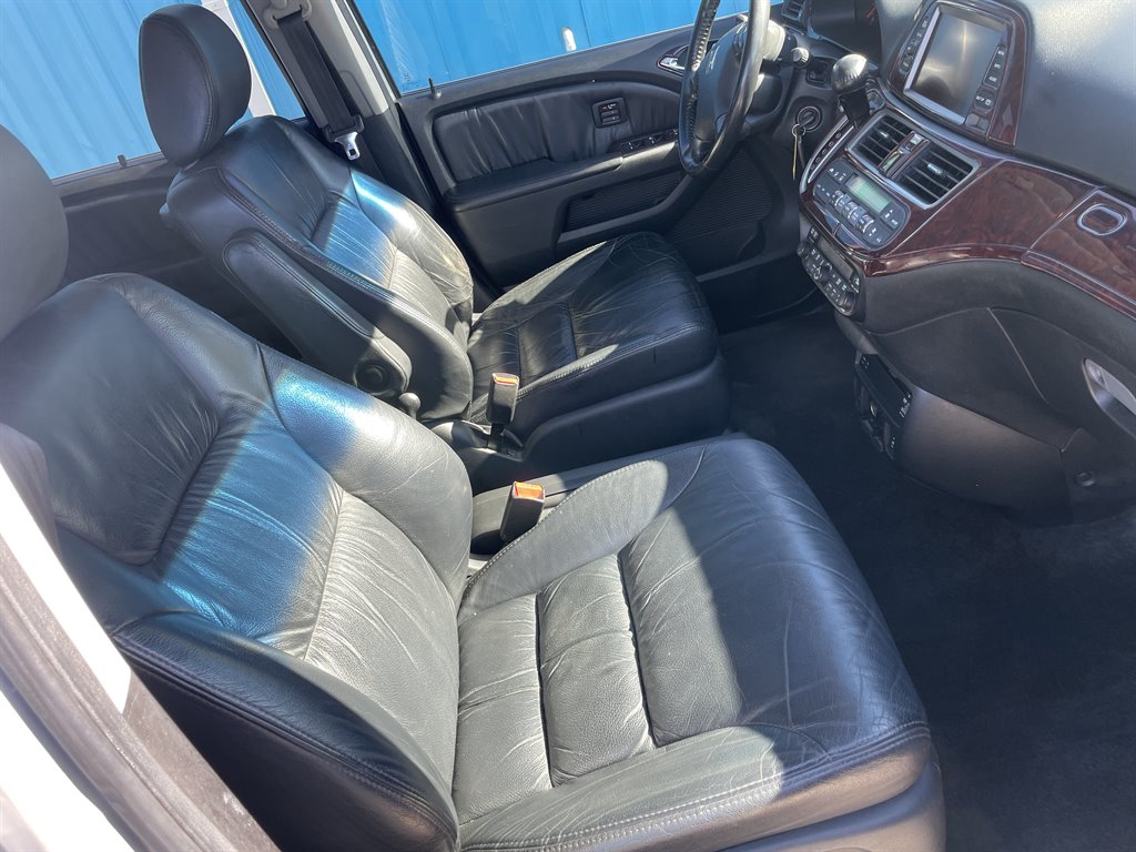 2010 Honda Odyssey Touring photo