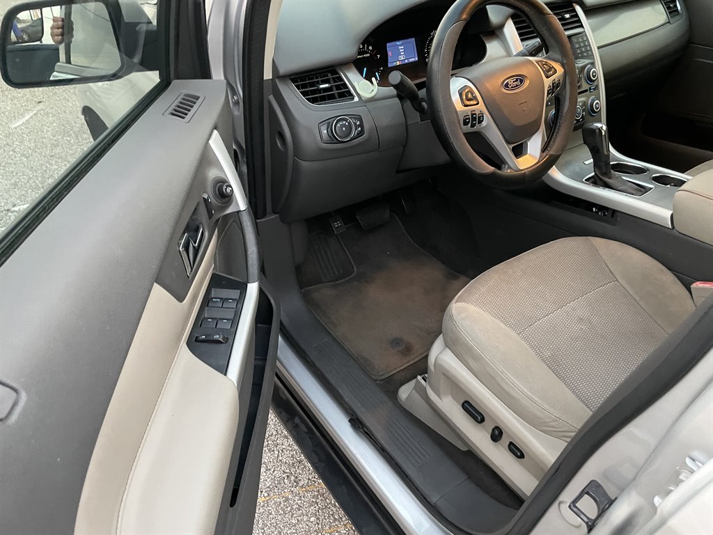 2014 Ford Edge SEL photo