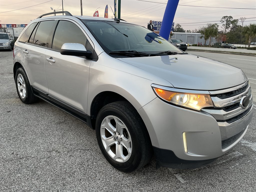 The 2014 Ford Edge SEL photos
