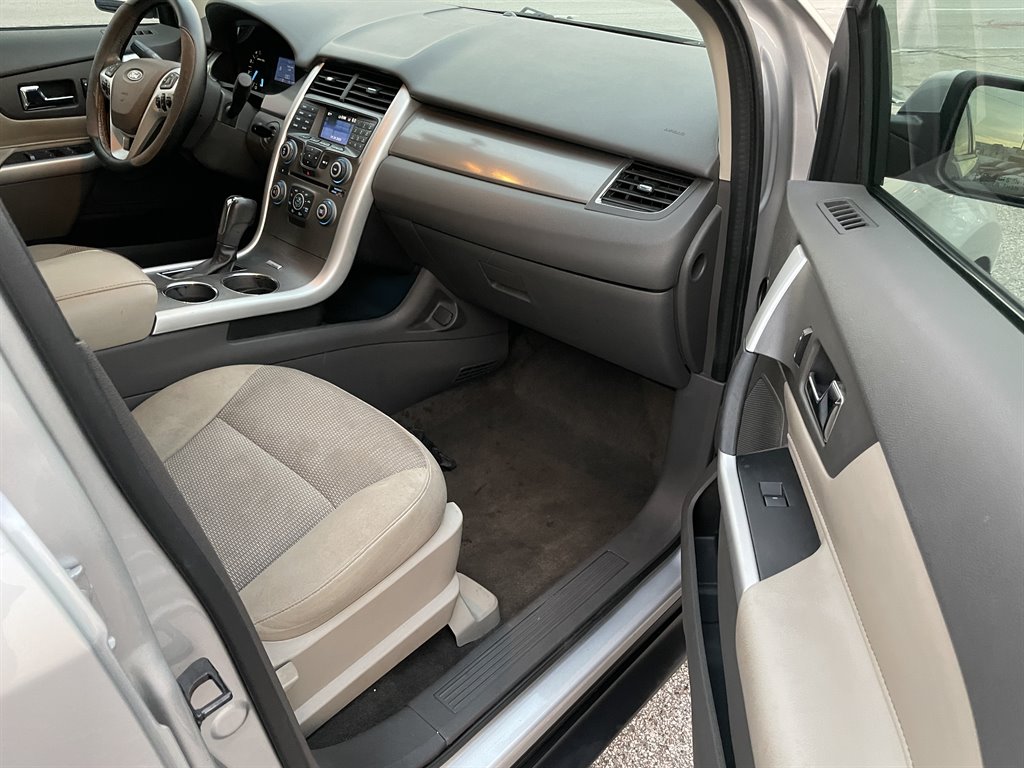 2014 Ford Edge SEL photo