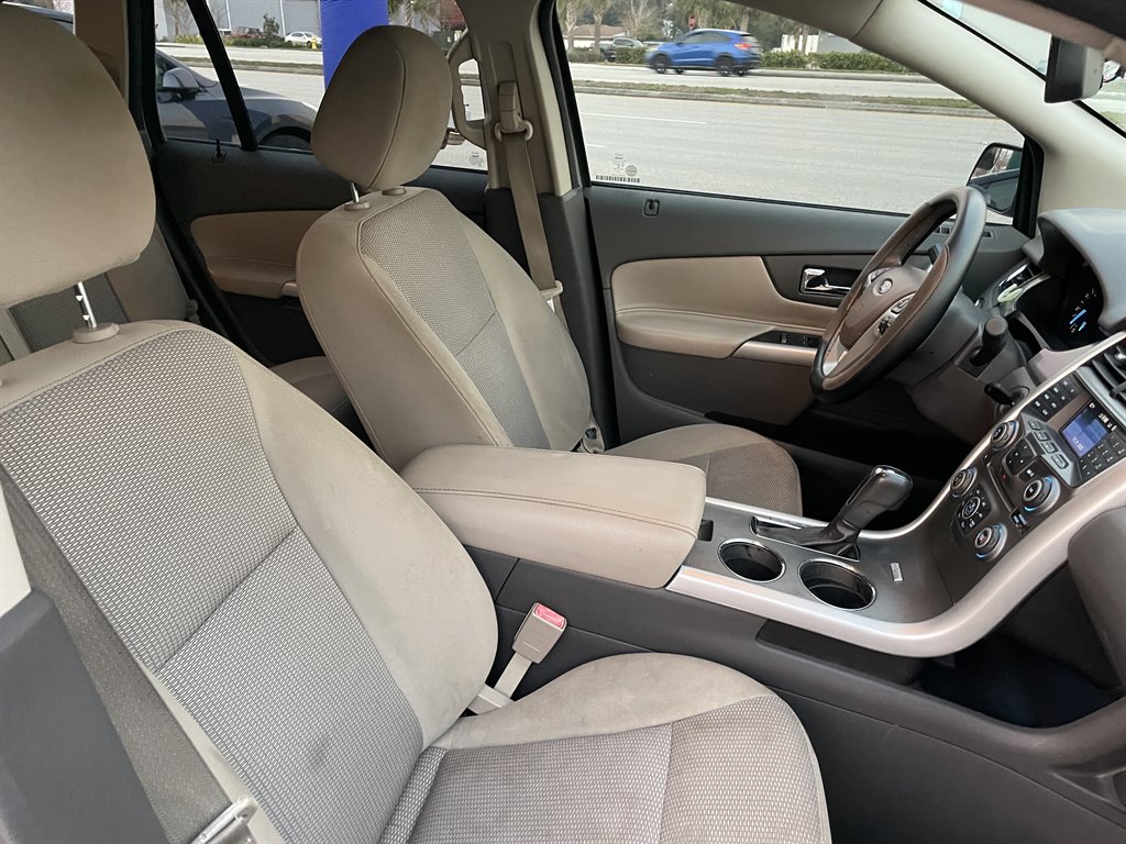 2014 Ford Edge SEL photo