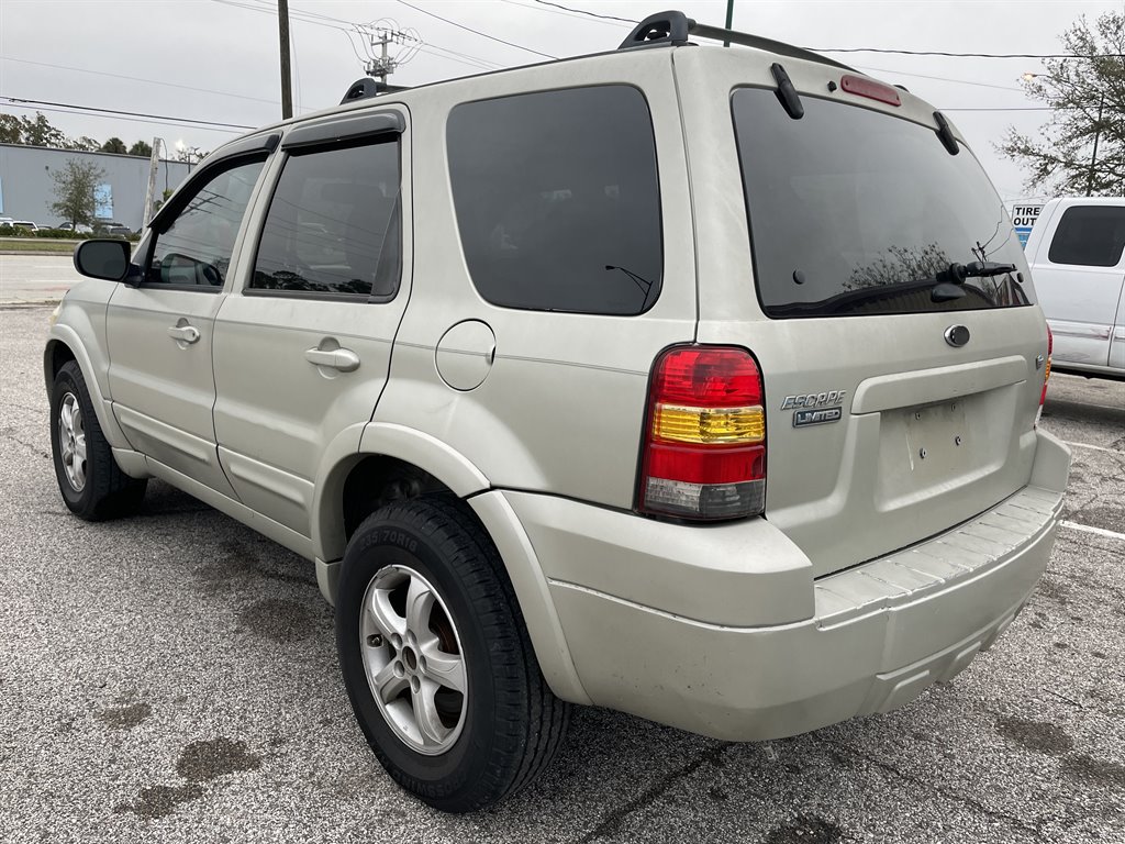 2005 Ford Escape Limited photo