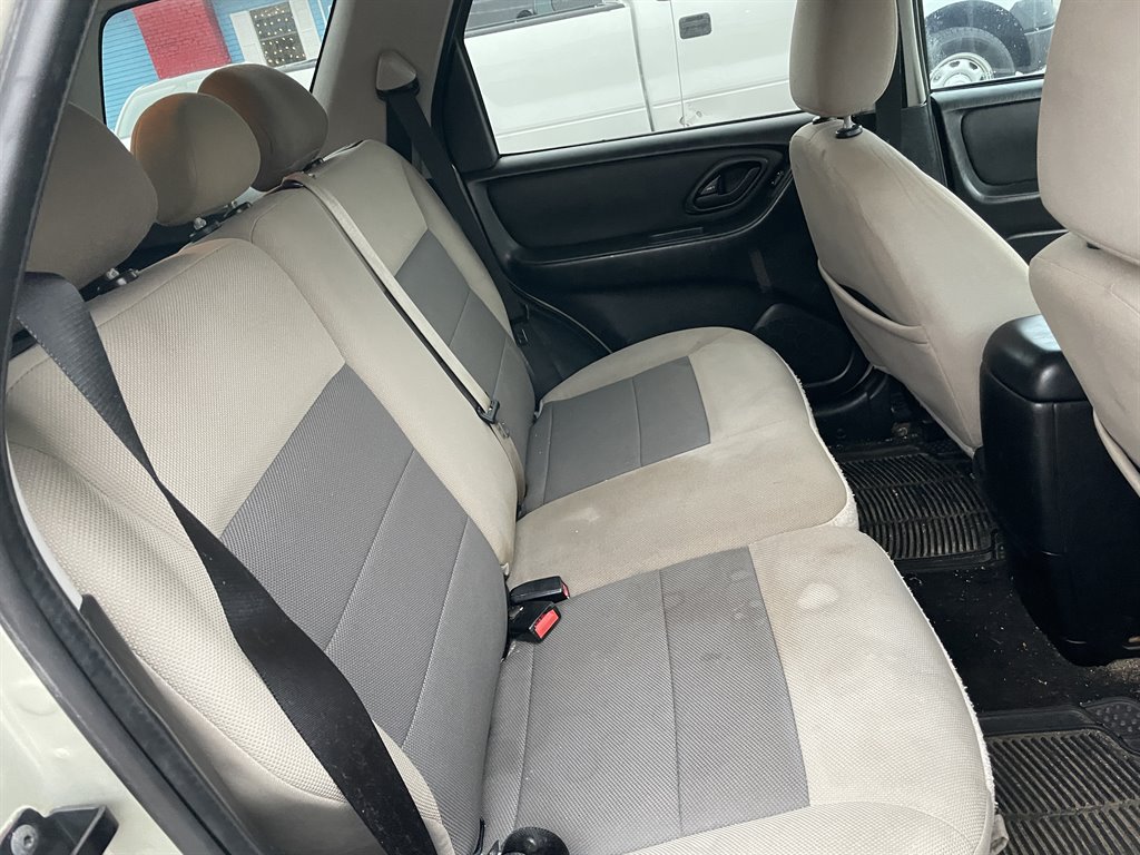 2005 Ford Escape Limited photo