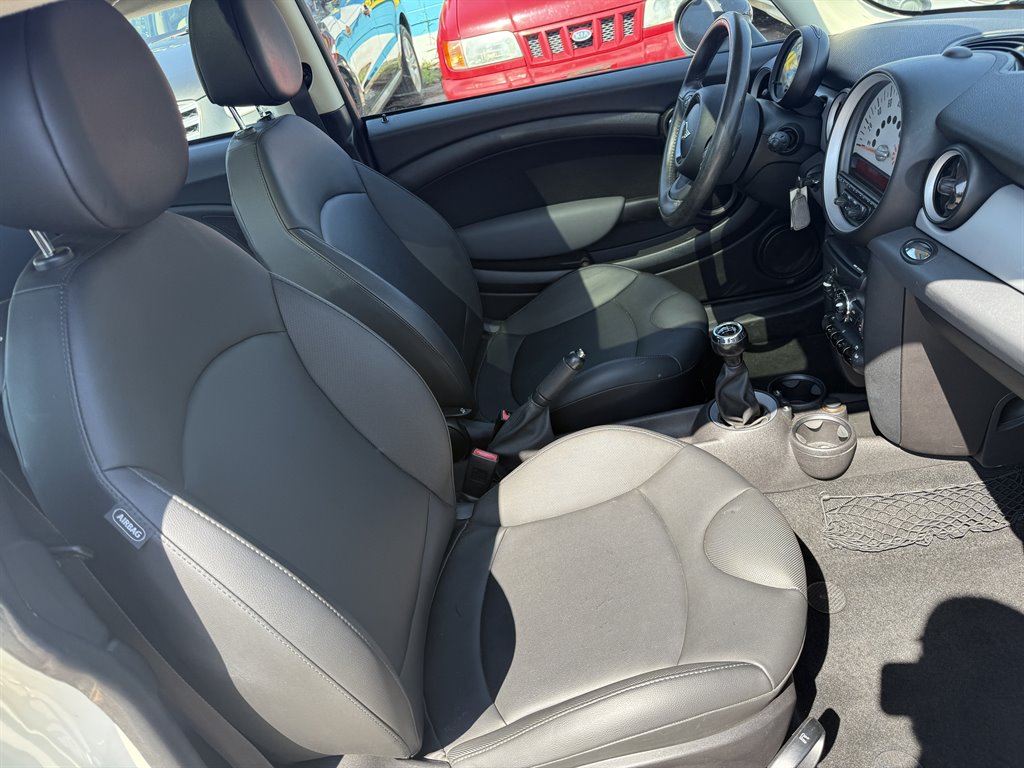 2016 Mini Countryman S ALL4 photo 40