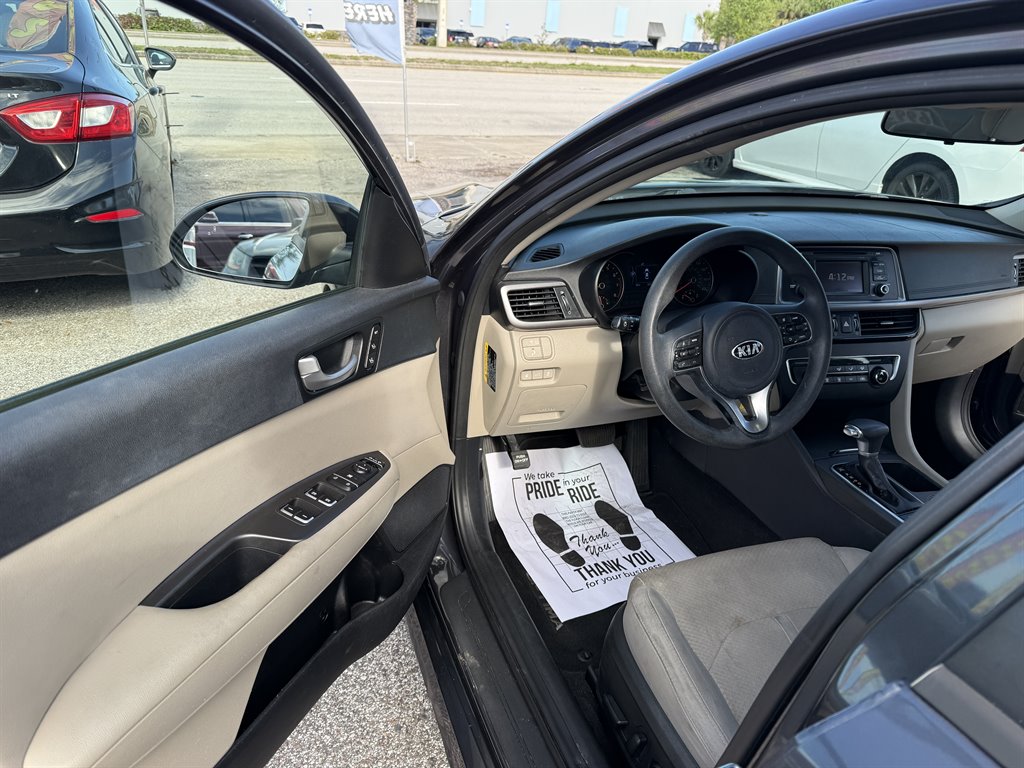2017 Kia Optima - $8,495
