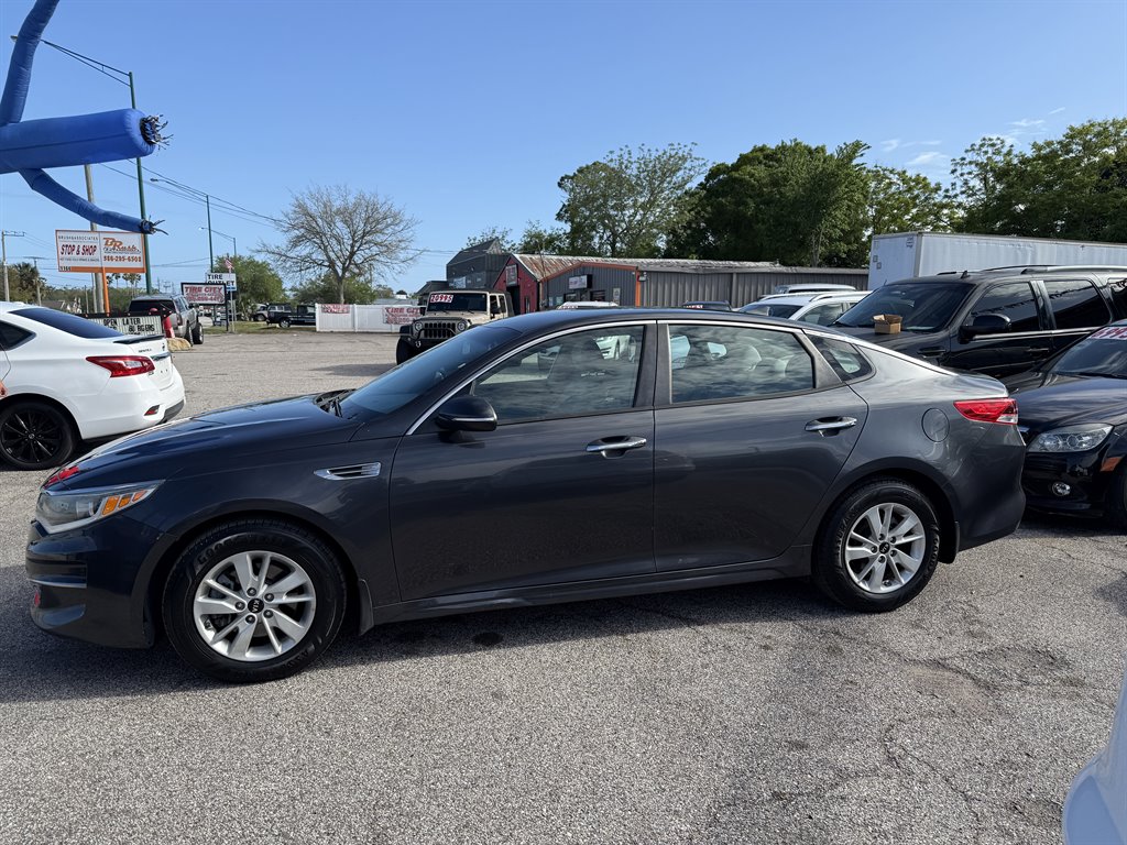 2017 Kia Optima - $8,495