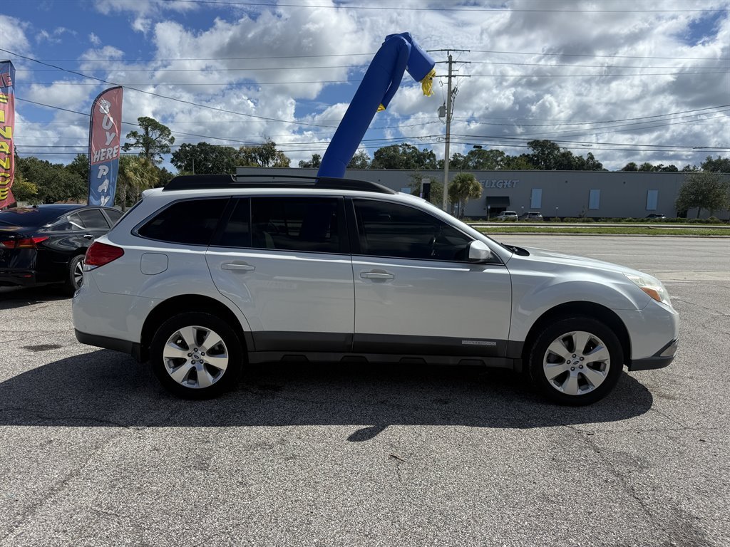 2012 Subaru Outback - $7,495