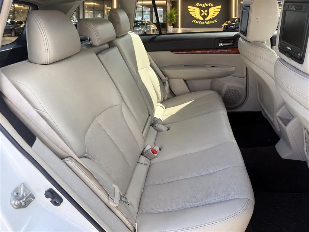 2012 Subaru Outback - $7,495