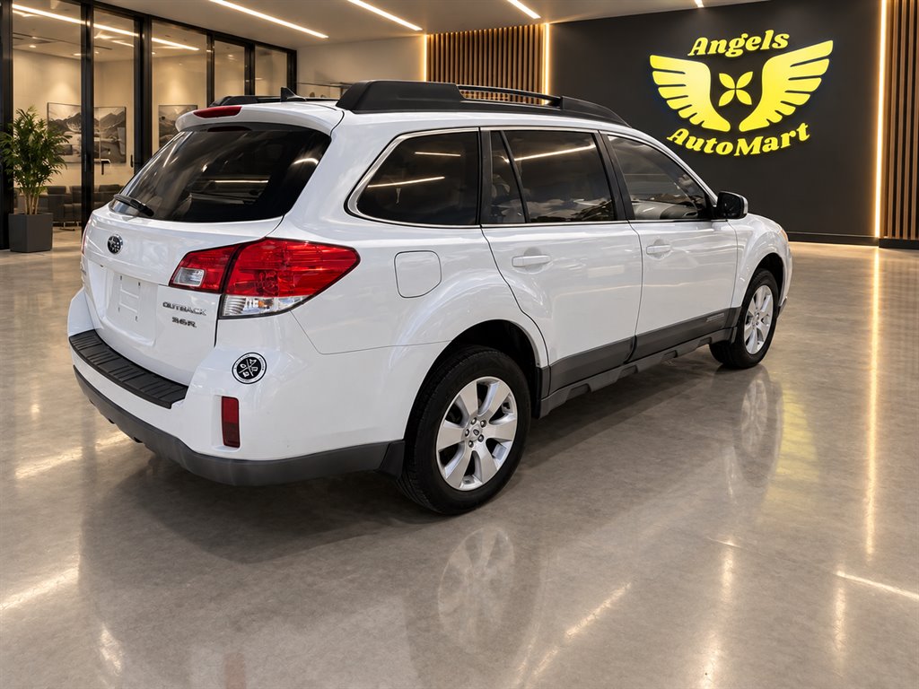 2012 Subaru Outback - $7,495