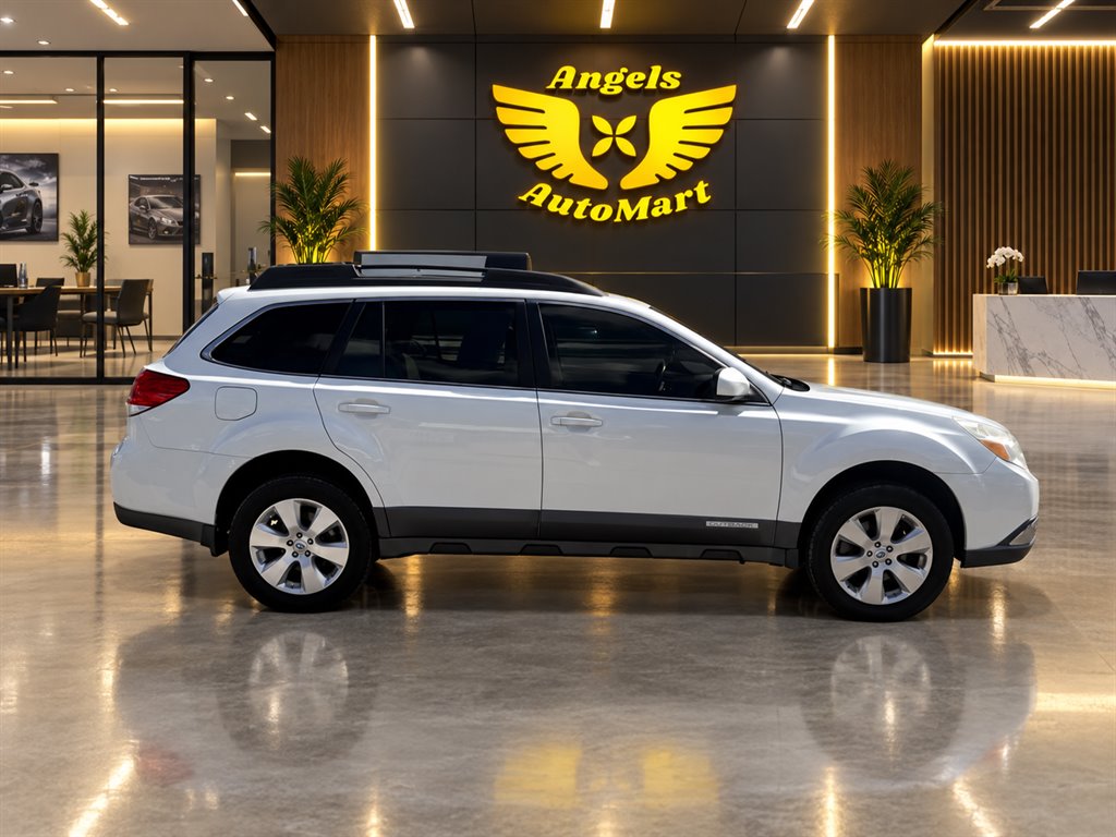 2012 Subaru Outback - $7,495