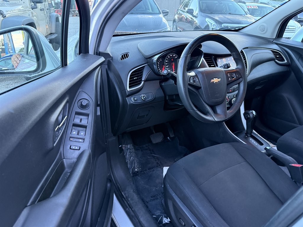 2020 Chevrolet Trax - $9,195