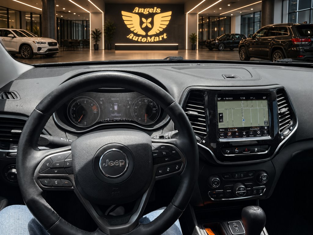 2019 Jeep Cherokee - $16,995