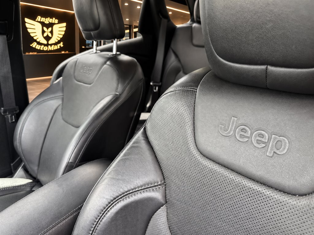 2019 Jeep Cherokee - $16,995
