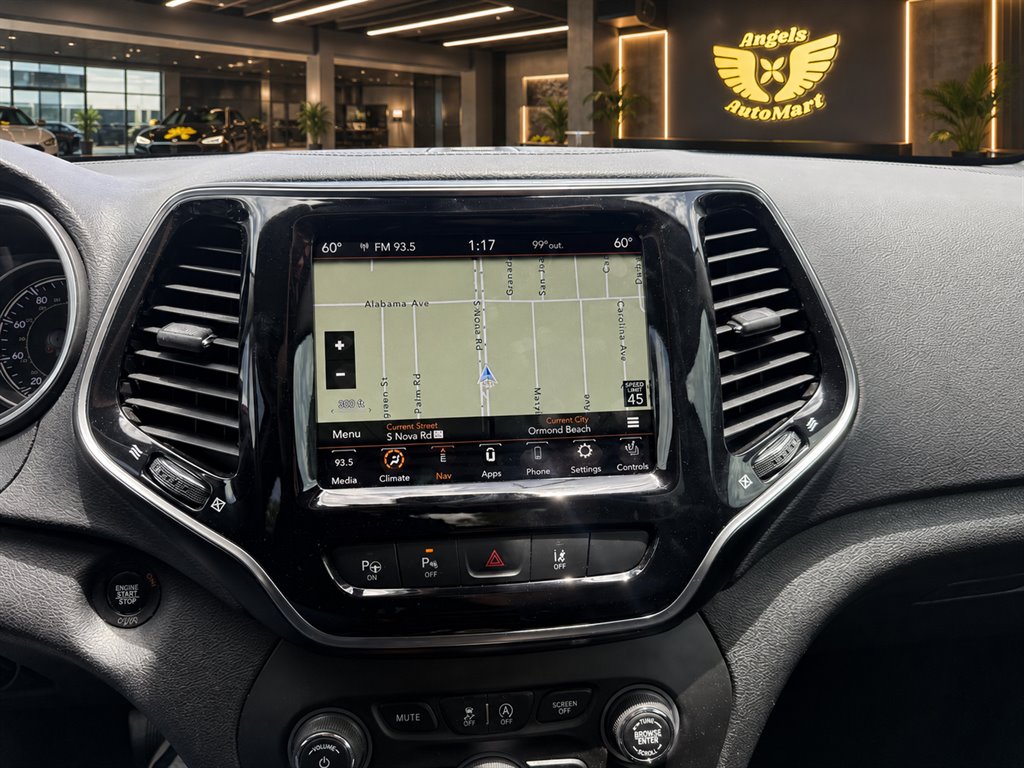 2019 Jeep Cherokee - $16,995