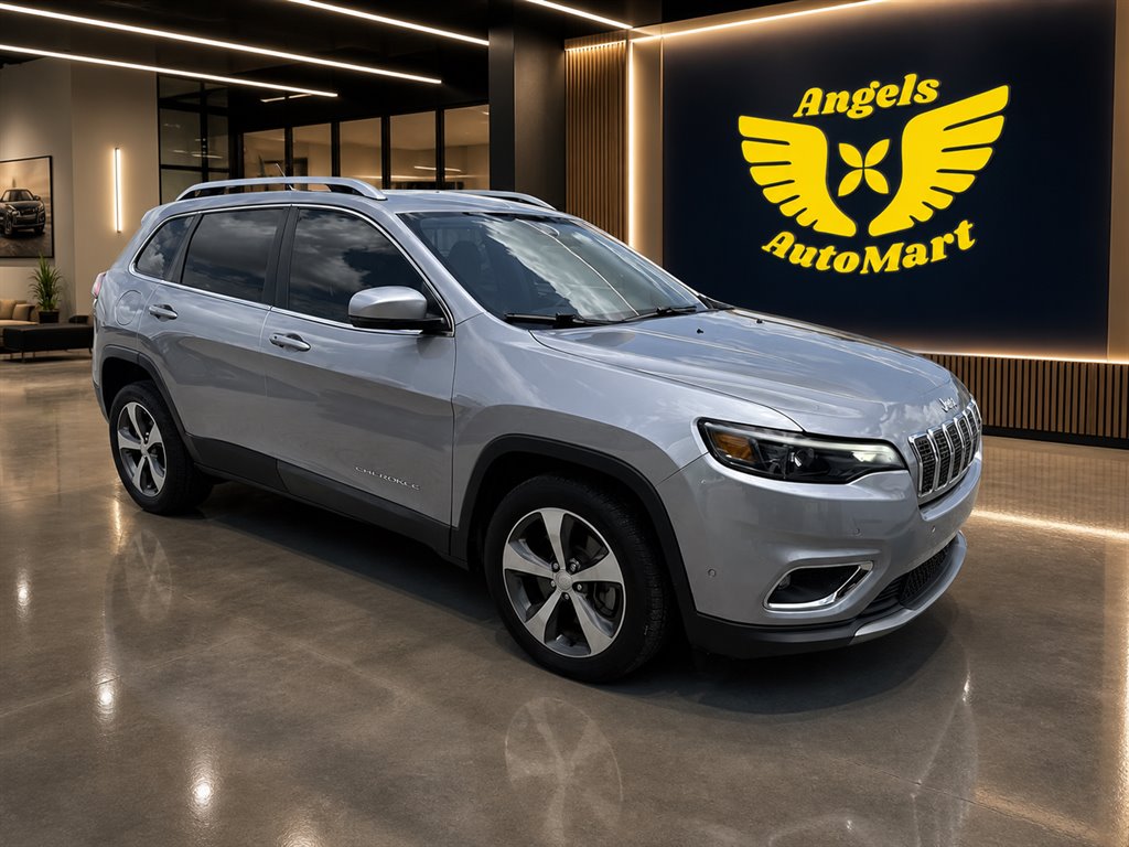 2019 Jeep Cherokee - $16,995