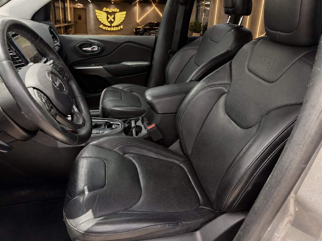 2019 Jeep Cherokee - $16,995