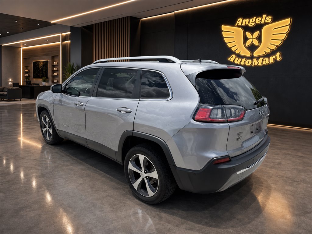 2019 Jeep Cherokee - $16,995