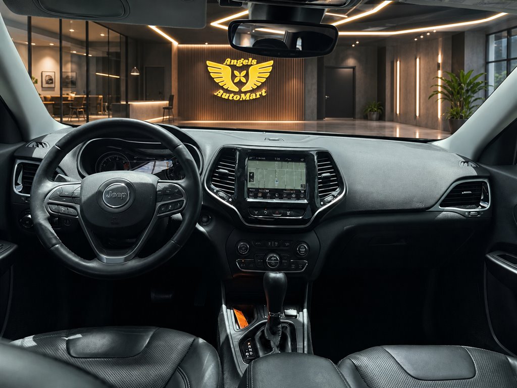 2019 Jeep Cherokee - $16,995