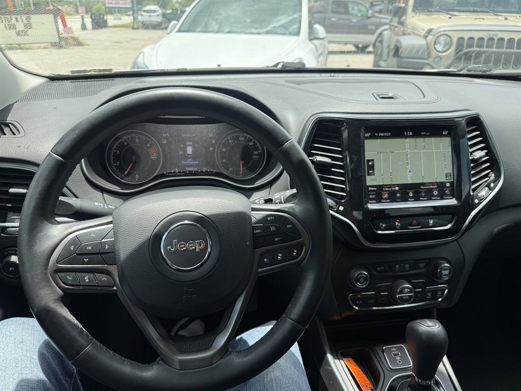 2019 Jeep Cherokee - $13,995