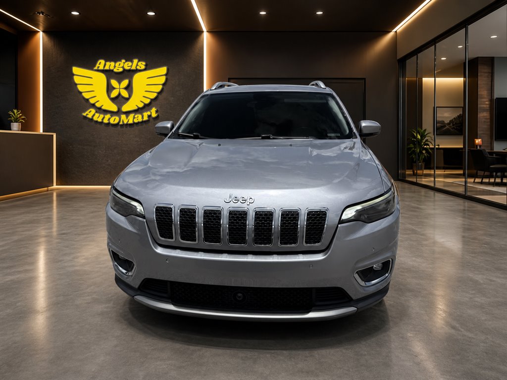 2019 Jeep Cherokee - $16,995