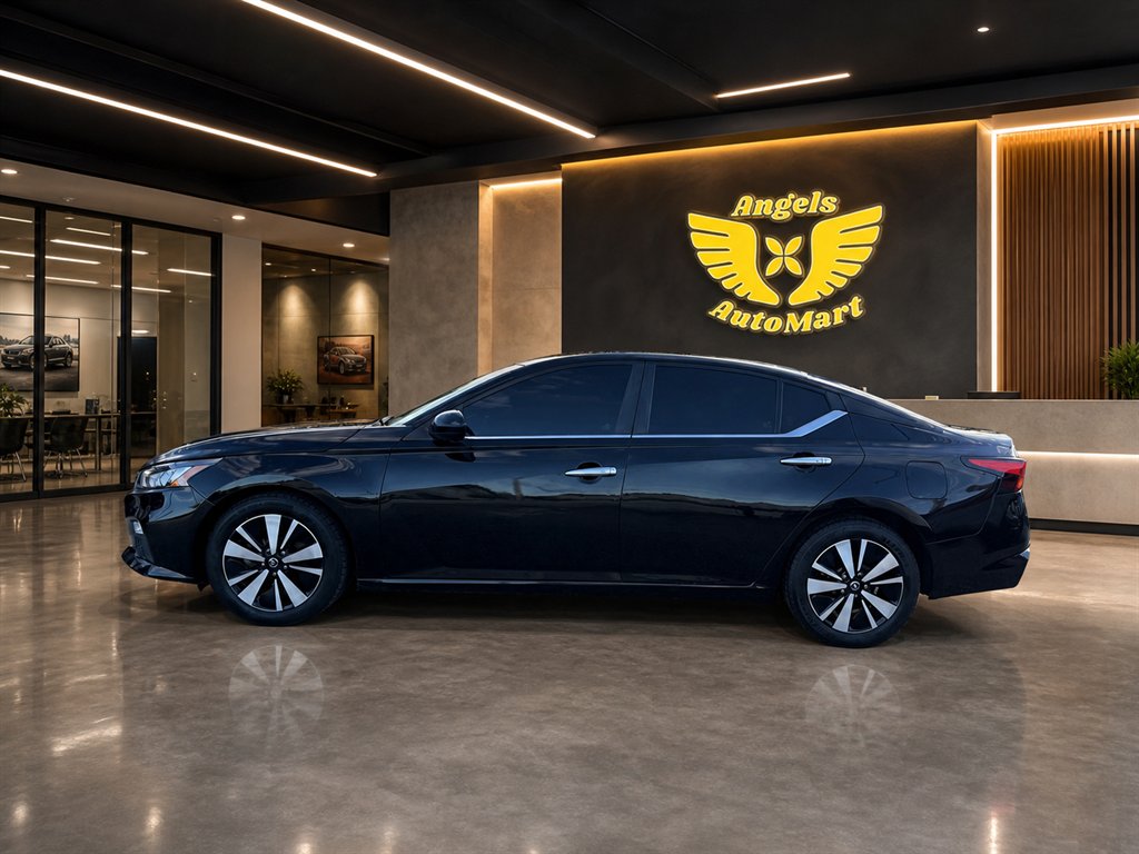 2021 Nissan Altima - $15,596