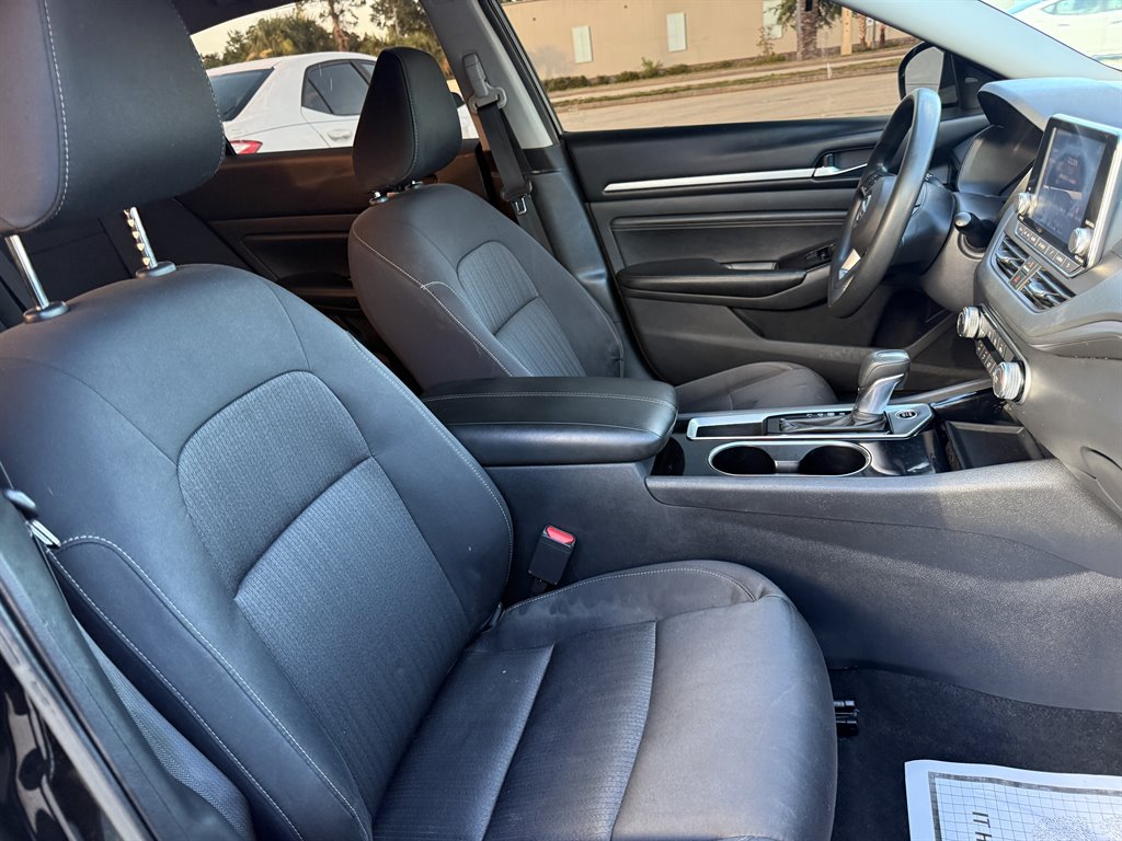 2021 Nissan Altima - $17,995