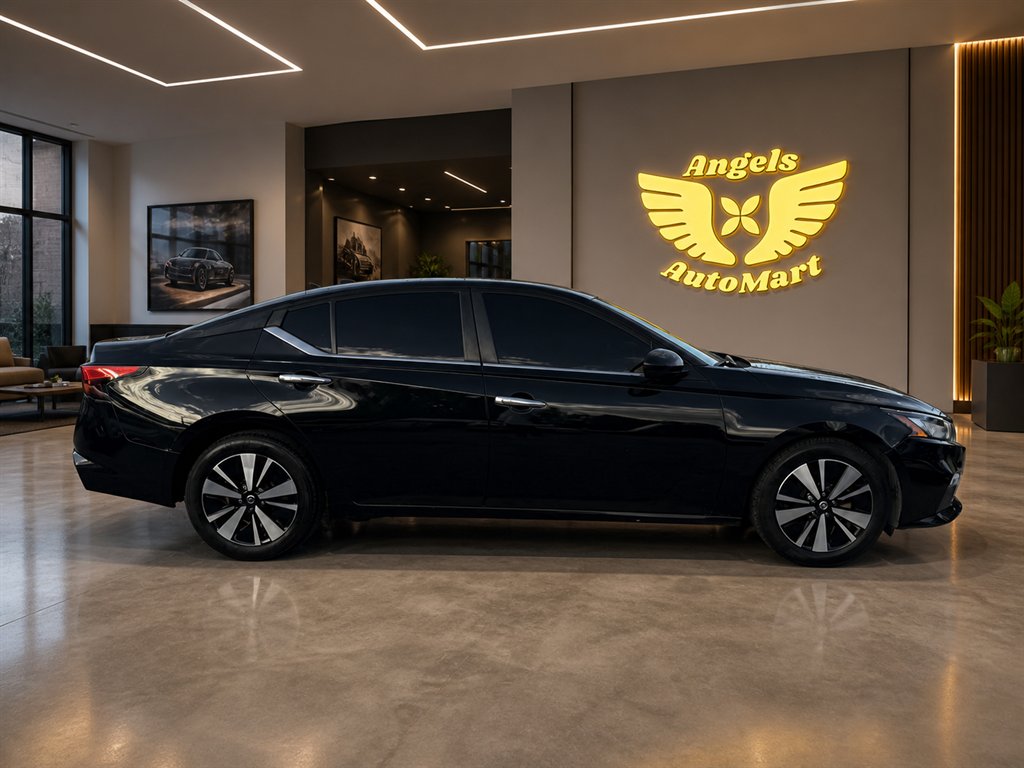 2021 Nissan Altima - $15,596