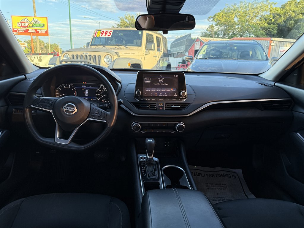 2021 Nissan Altima - $17,995