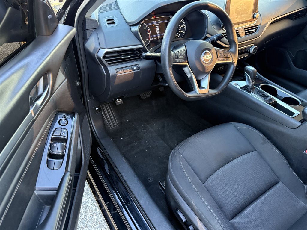 2021 Nissan Altima - $17,995