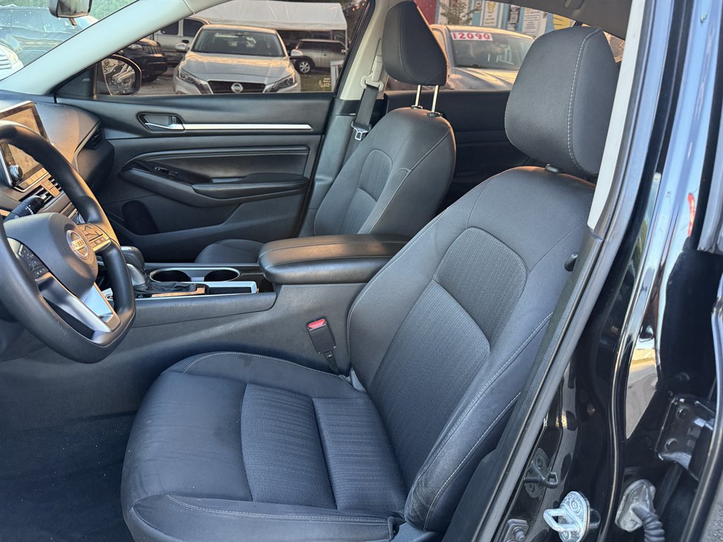 2021 Nissan Altima - $17,995