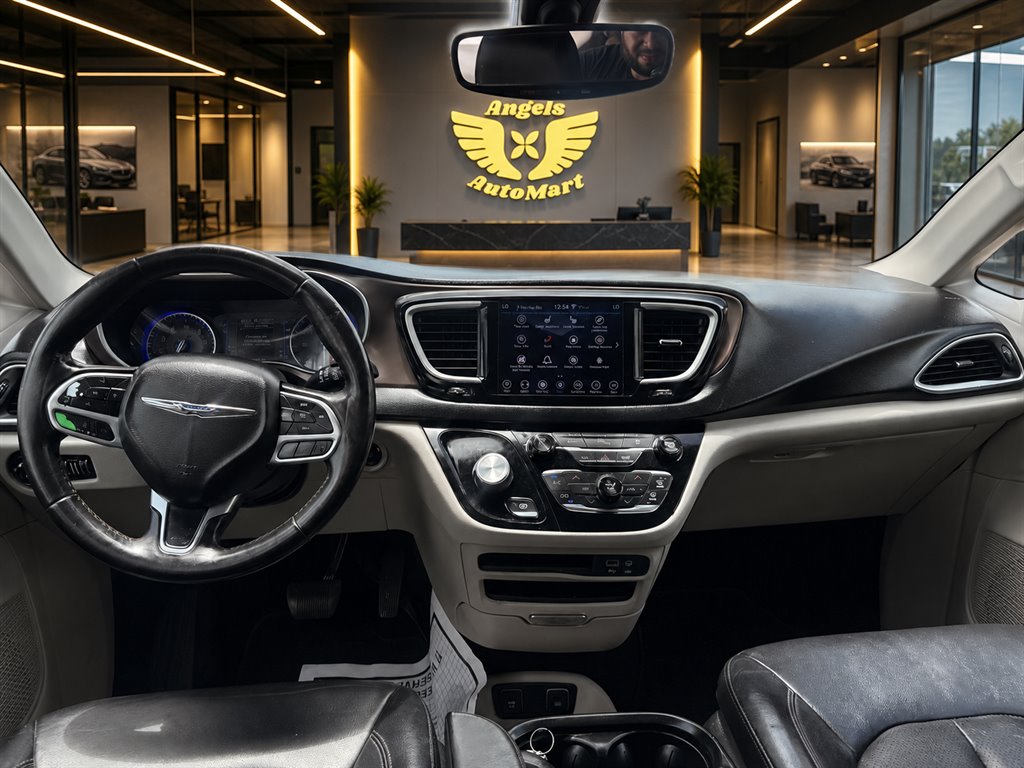 2019 Chrysler Pacifica - $13,596