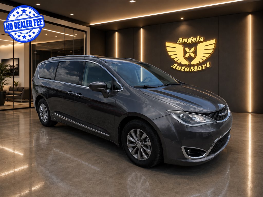 2019 Chrysler Pacifica - $12,995