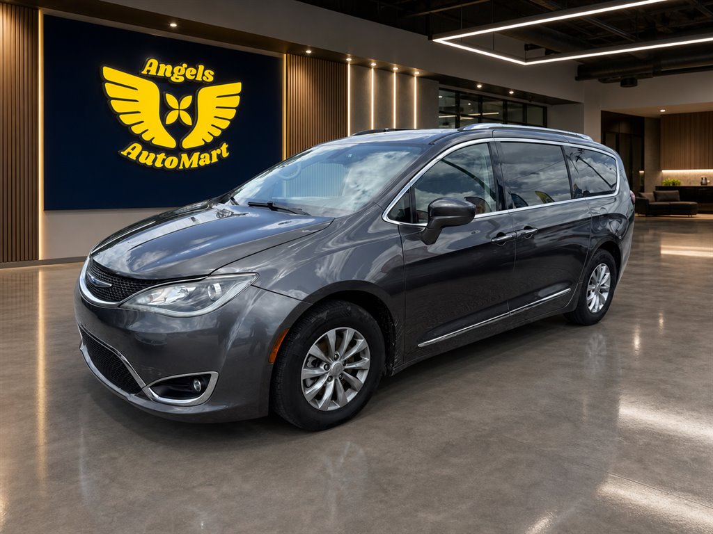 2019 Chrysler Pacifica - $13,596